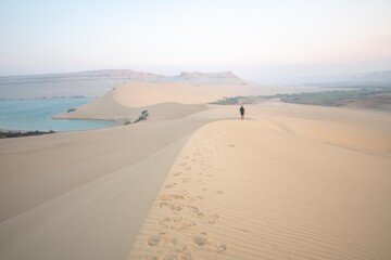 13_Fayoum_Sand_dunes_and_lake_soft_pretty